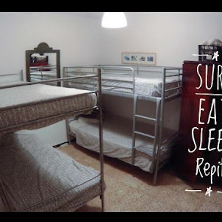 Хостел Surf House Famara Yokomosurf Екстер'єр фото